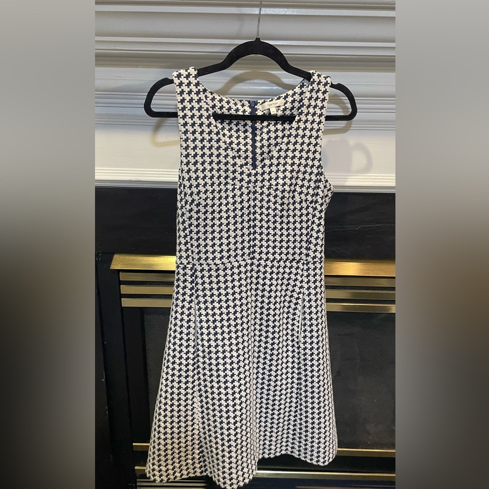 Tyler Boe Navy and White Houndstooth Dress Size Medium